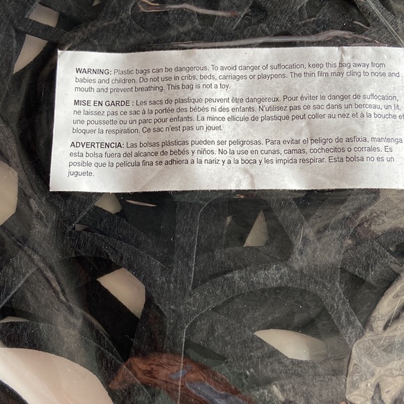 Martha Stewart CraftsSpiderweb Table Decor Set 4pcs Spooky Night - Picture 8 of 8